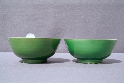 A pair of Chinese monochrome green bowls, Kangxi